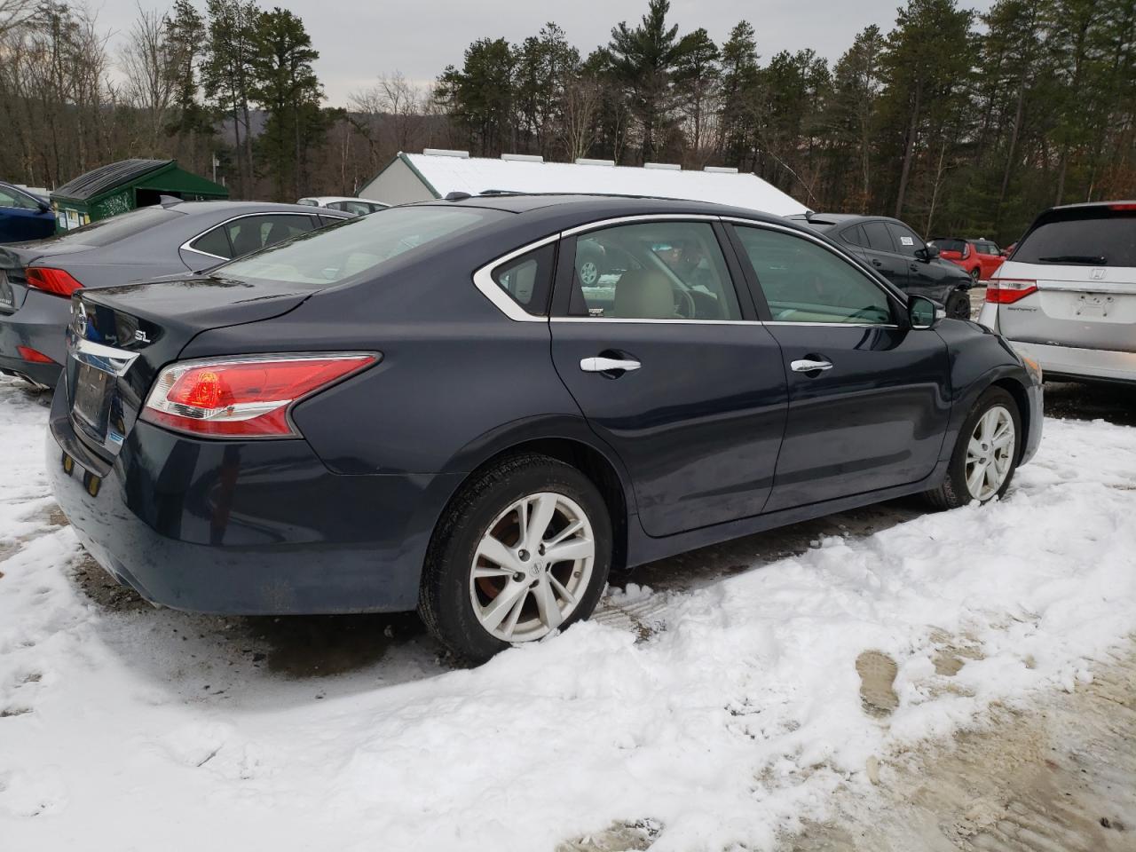 2014 Nissan Altima - Image 3