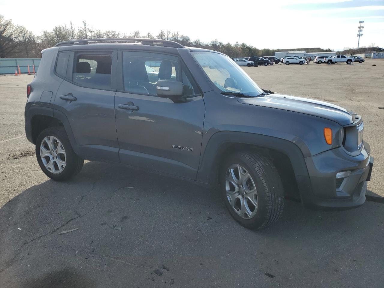 2020 Jeep Renegade - Image 4