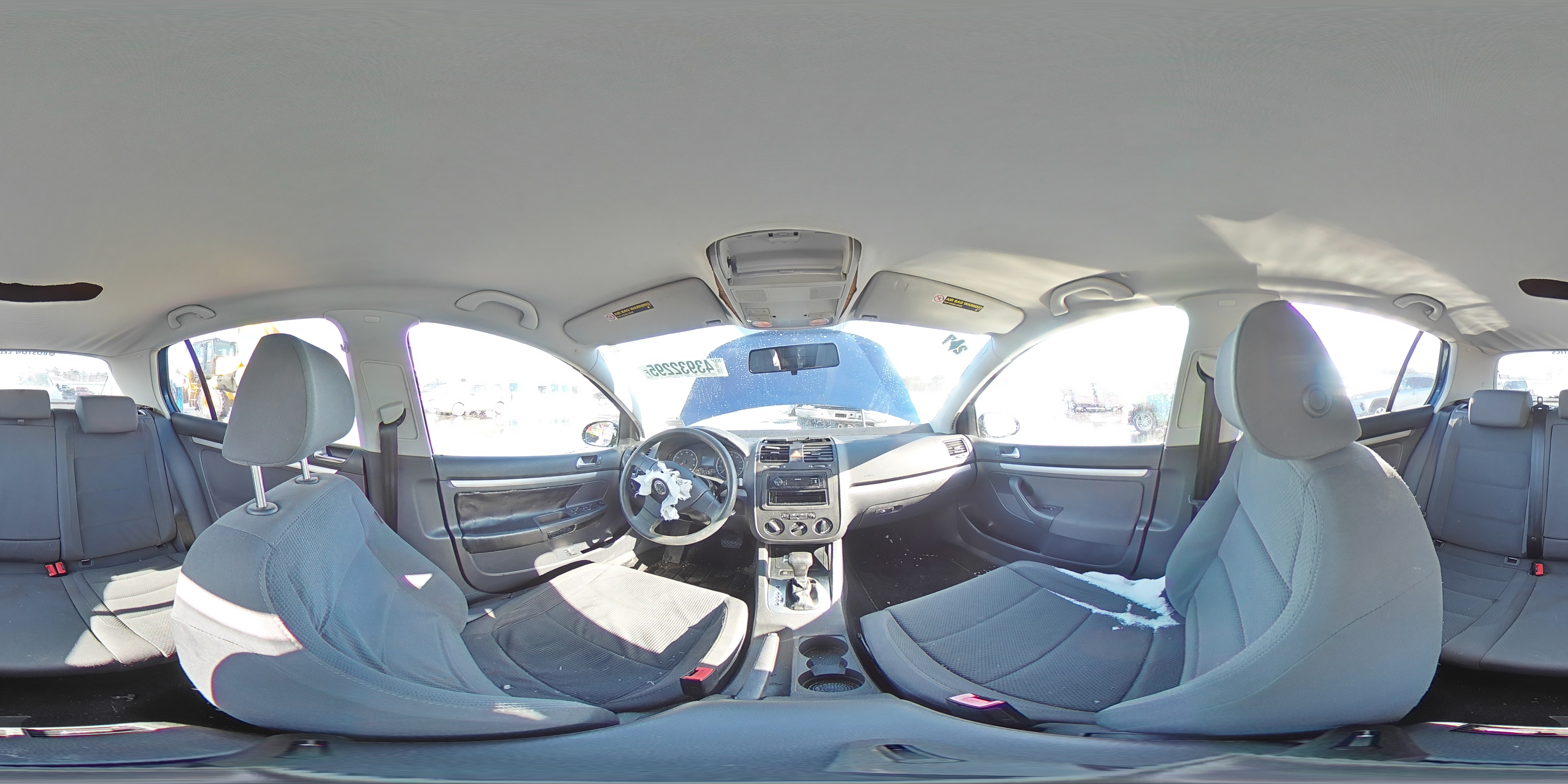 2008 Volkswagen Golf - Image 12
