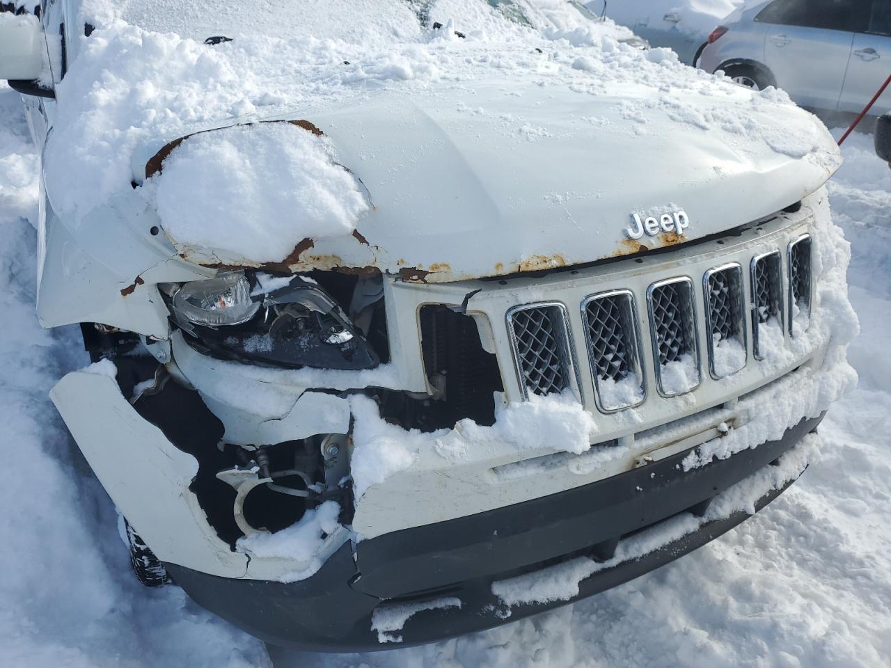 2014 Jeep Compass - Image 12