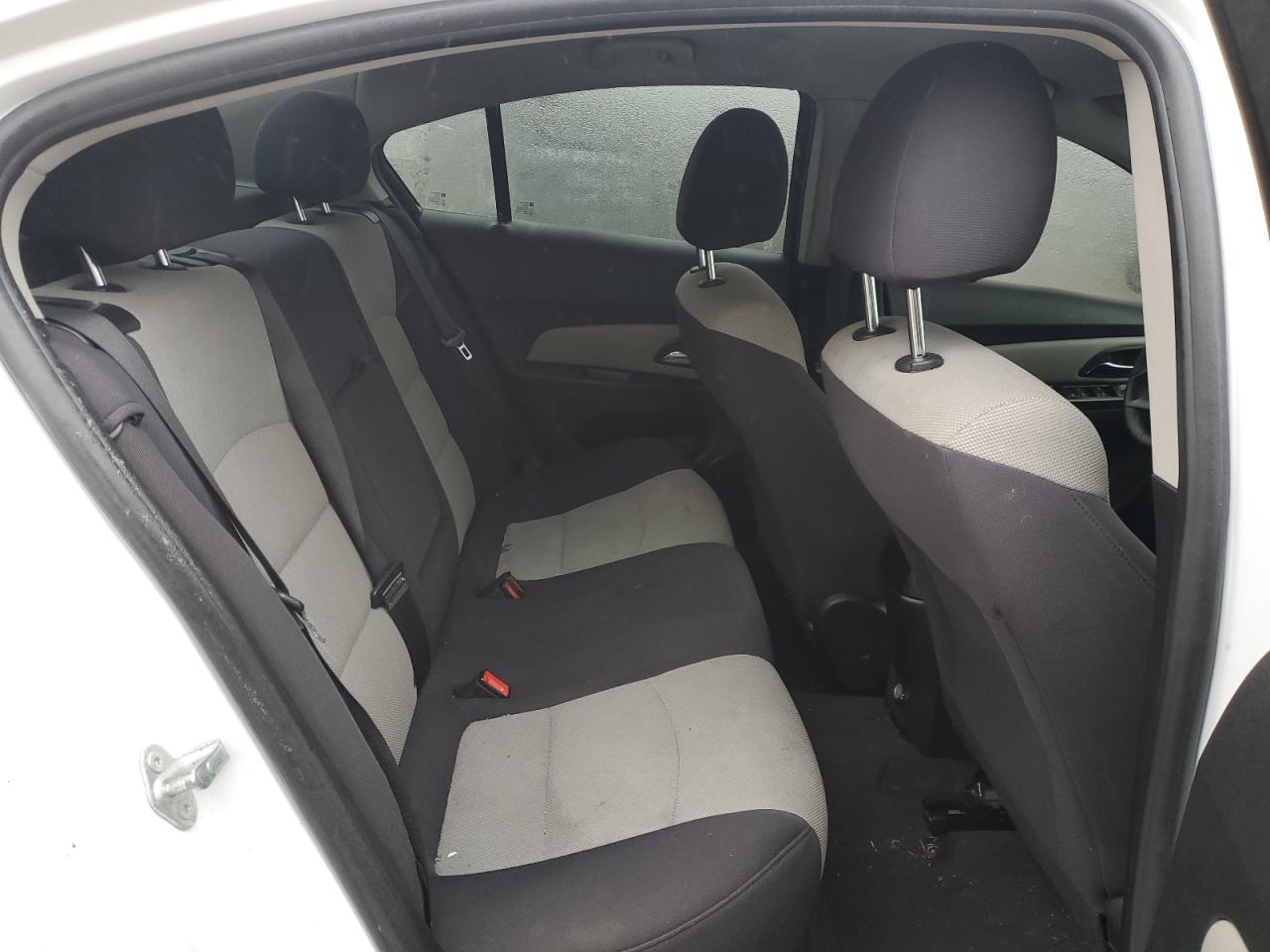 2013 Chevrolet Cruze - Image 10