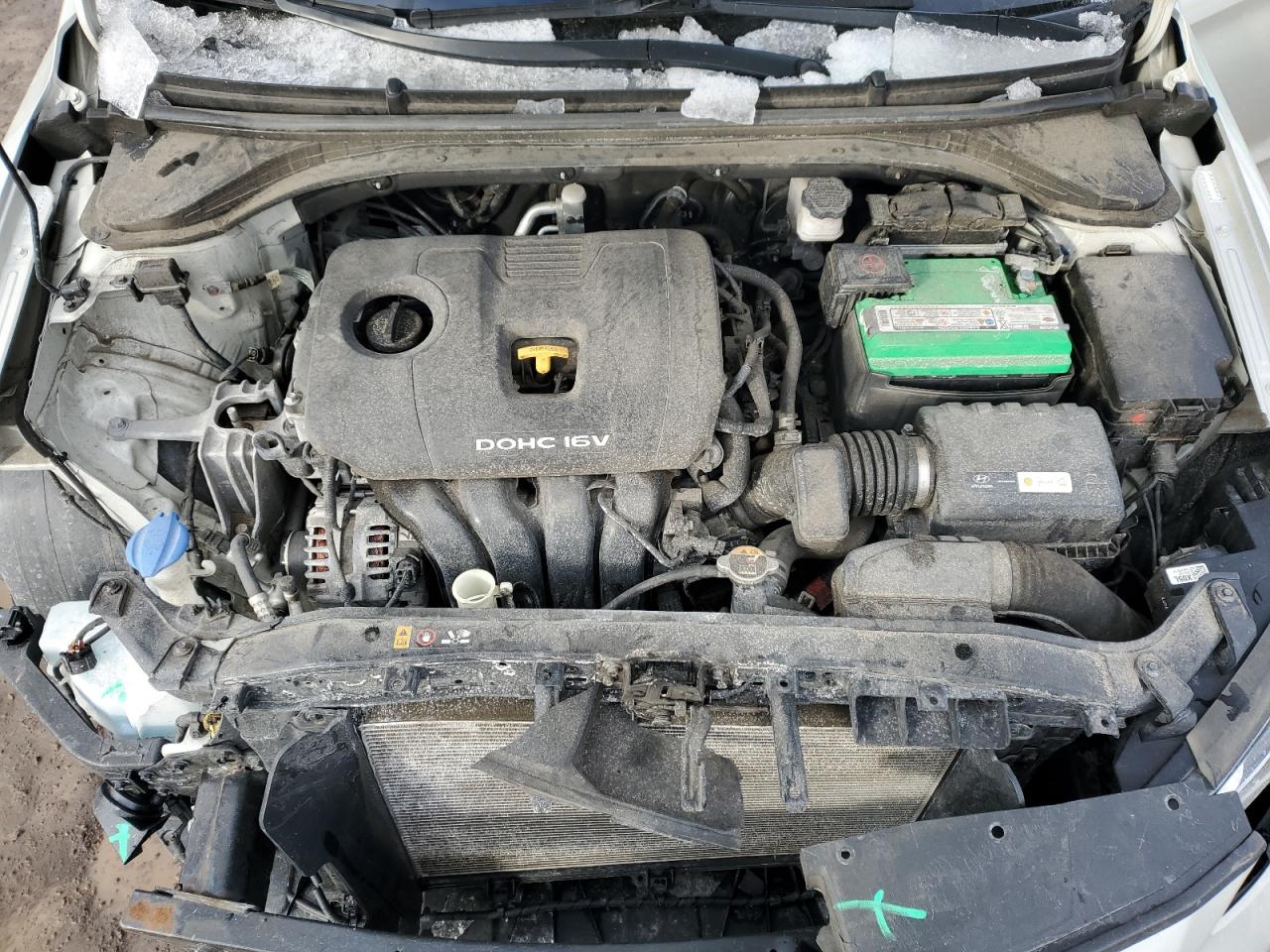 2017 Hyundai Elantra - Image 11