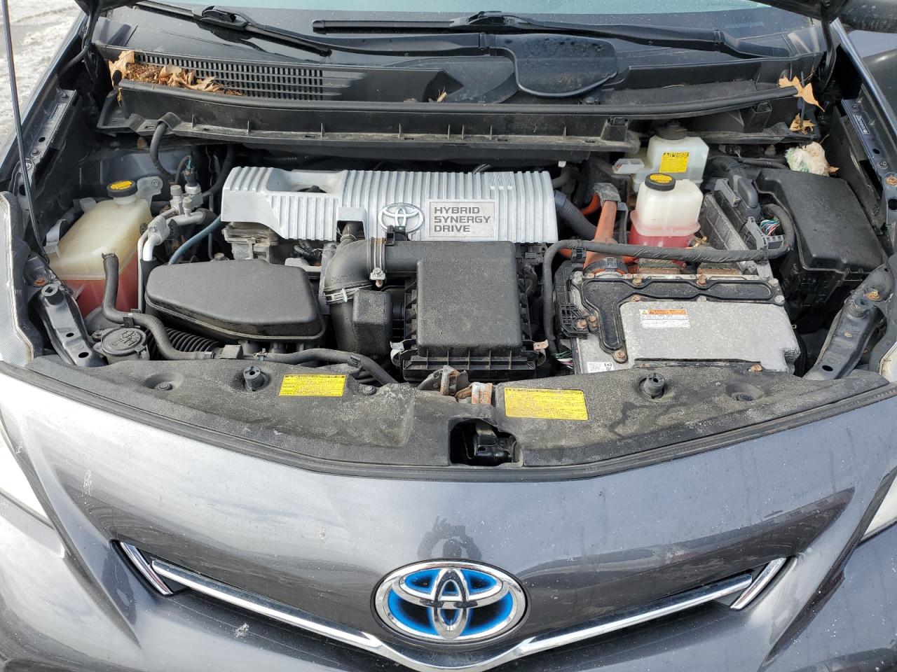 2012 Toyota Prius - Image 11