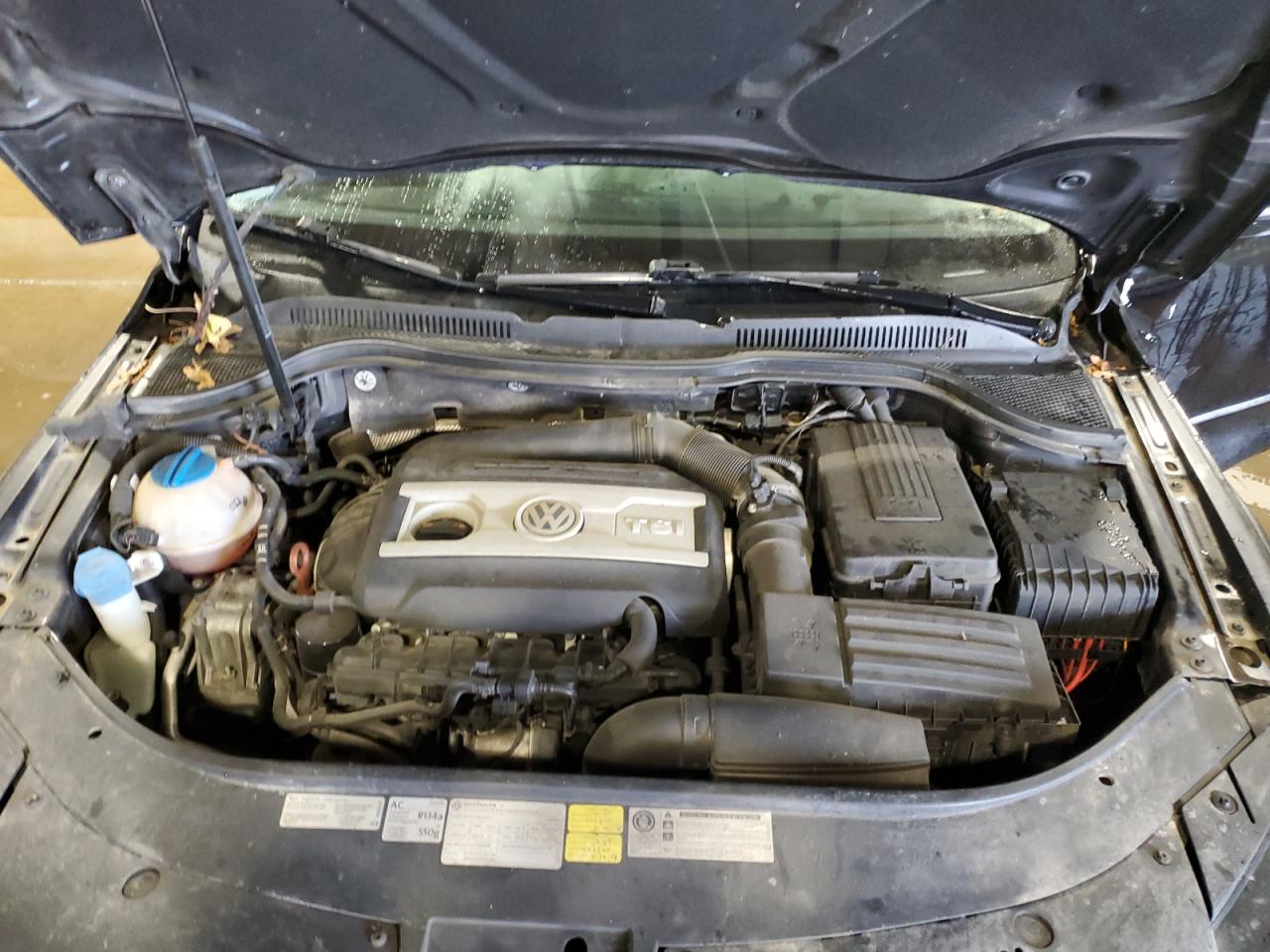 2013 Volkswagen Passat CC - Image 11