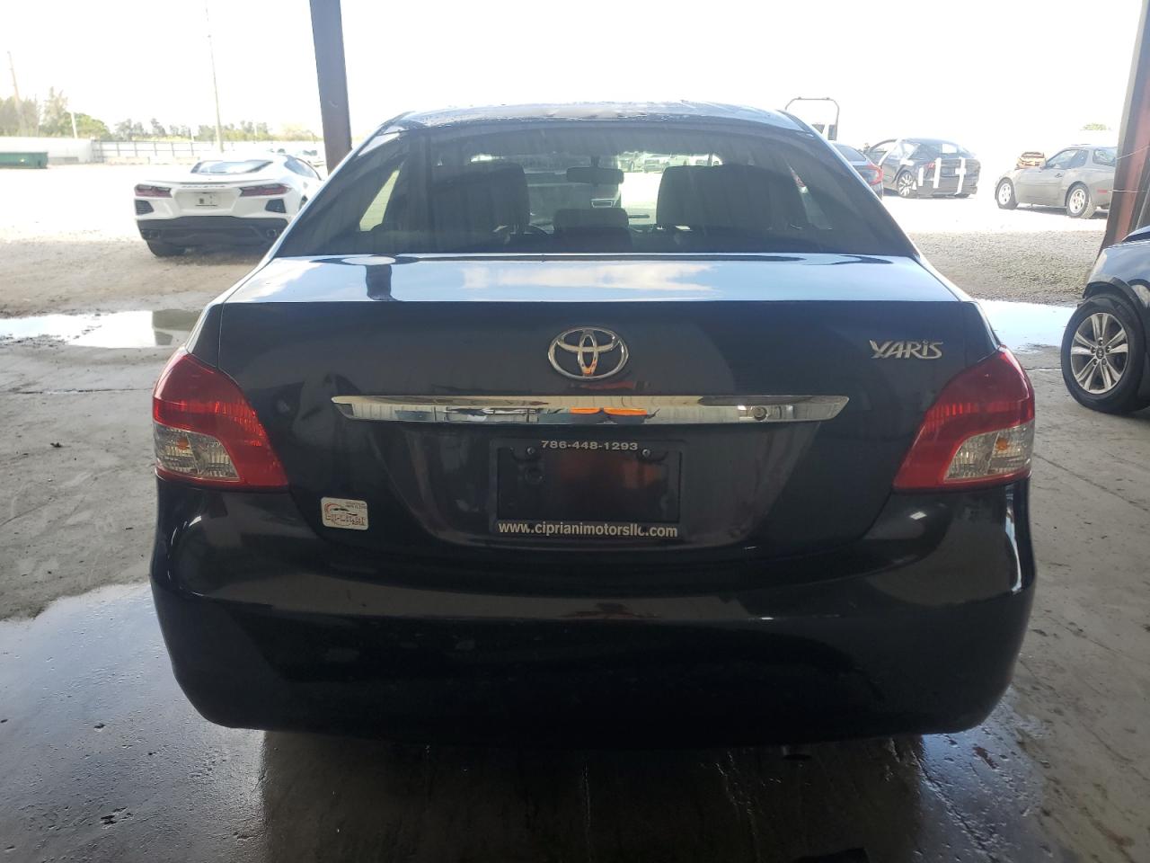2012 Toyota Yaris - Image 6