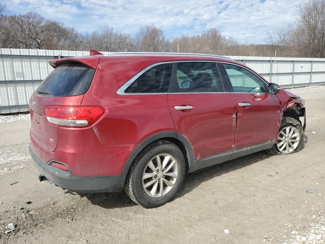 2016 Kia Sorento - Image 3