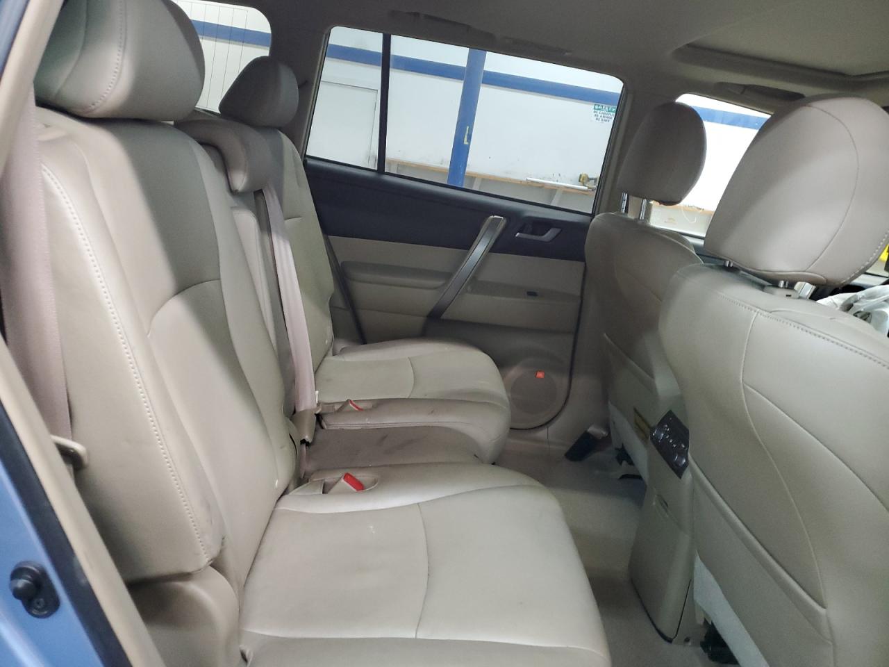 2008 Toyota Highlander - Image 11