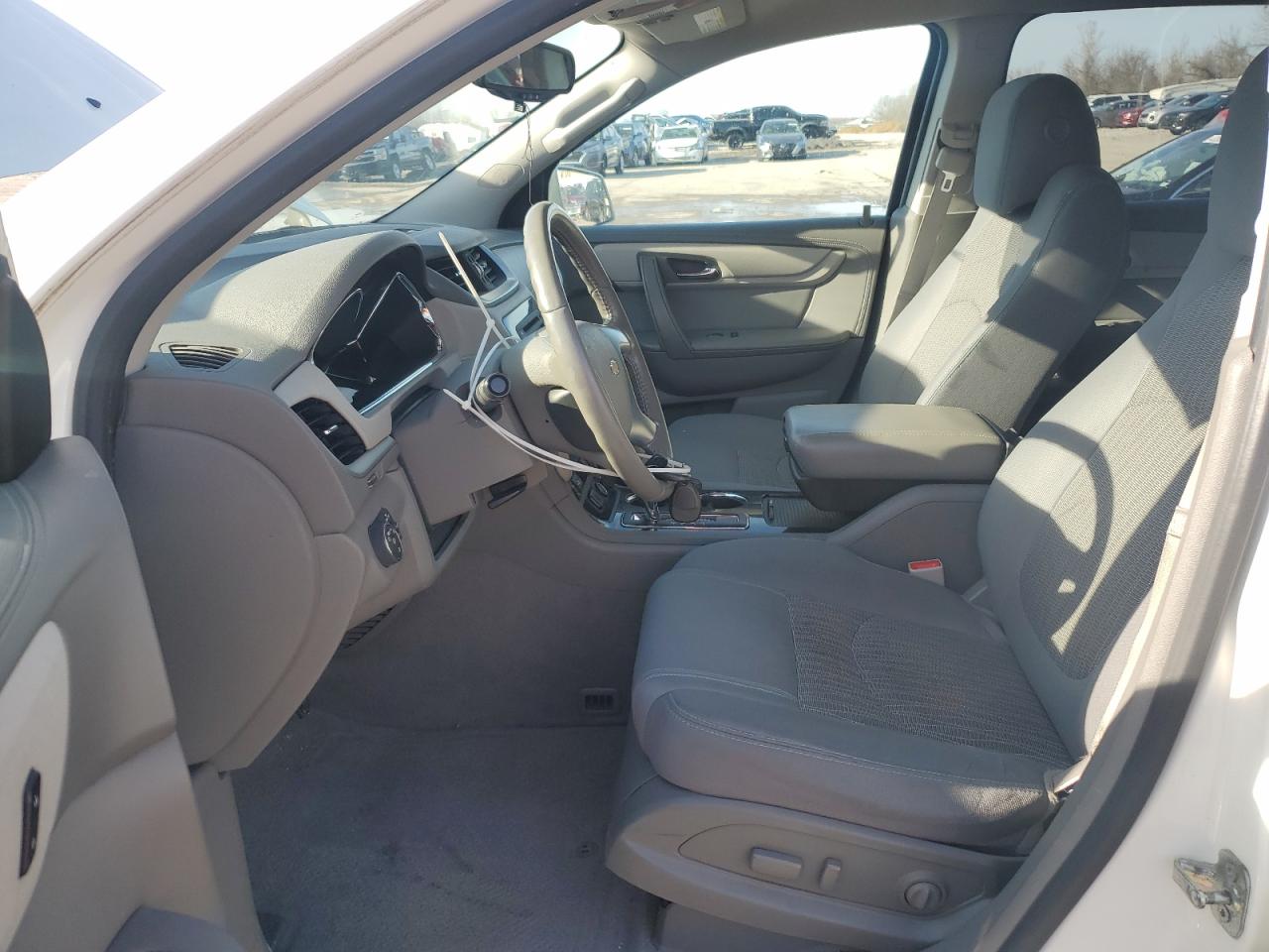 2015 Chevrolet Traverse - Image 7