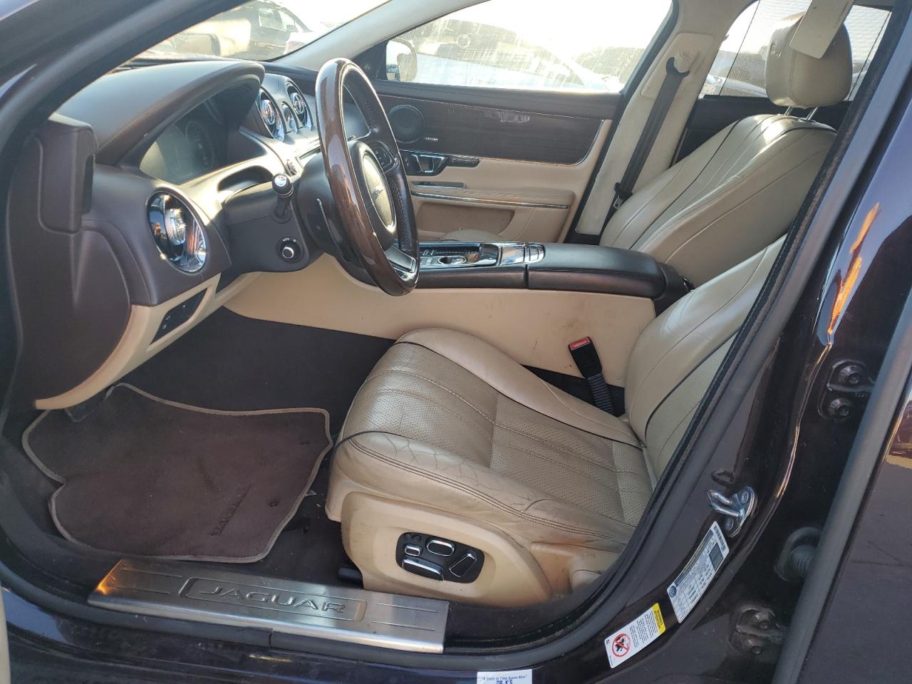 2015 Jaguar XJ - Image 7