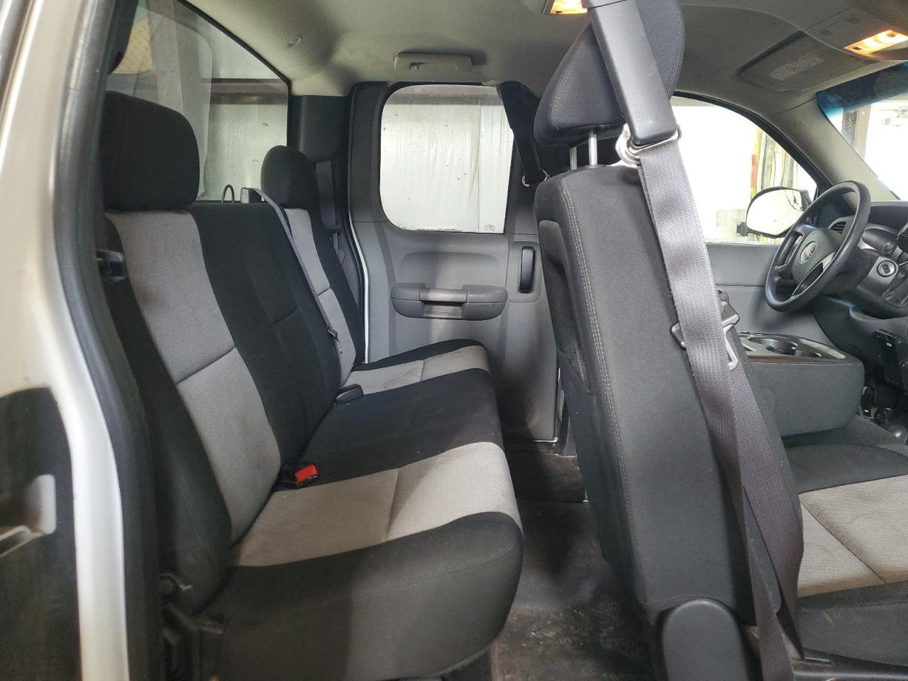 2008 GMC Sierra - Image 10