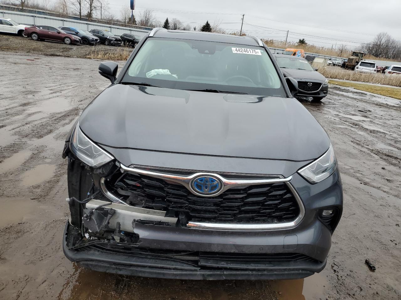 2021 Toyota Highlander - Image 5