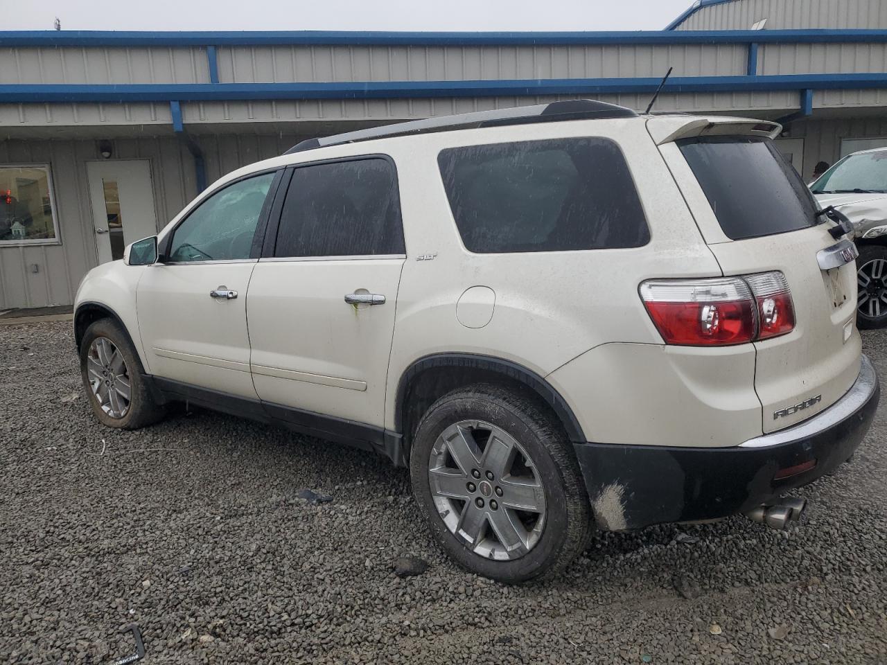 2011 GMC Acadia - Image 2