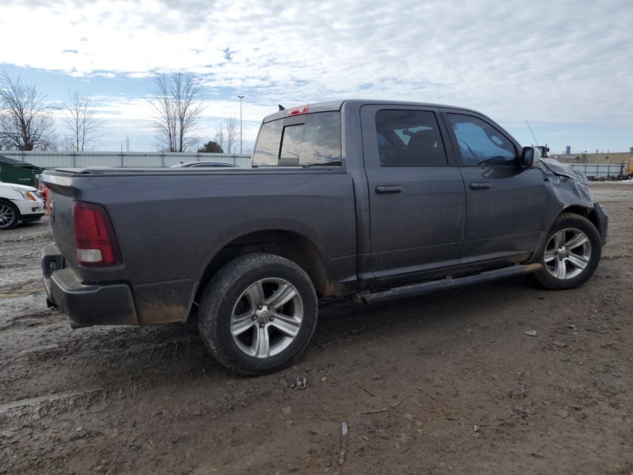 2016 RAM 1500 - Image 3
