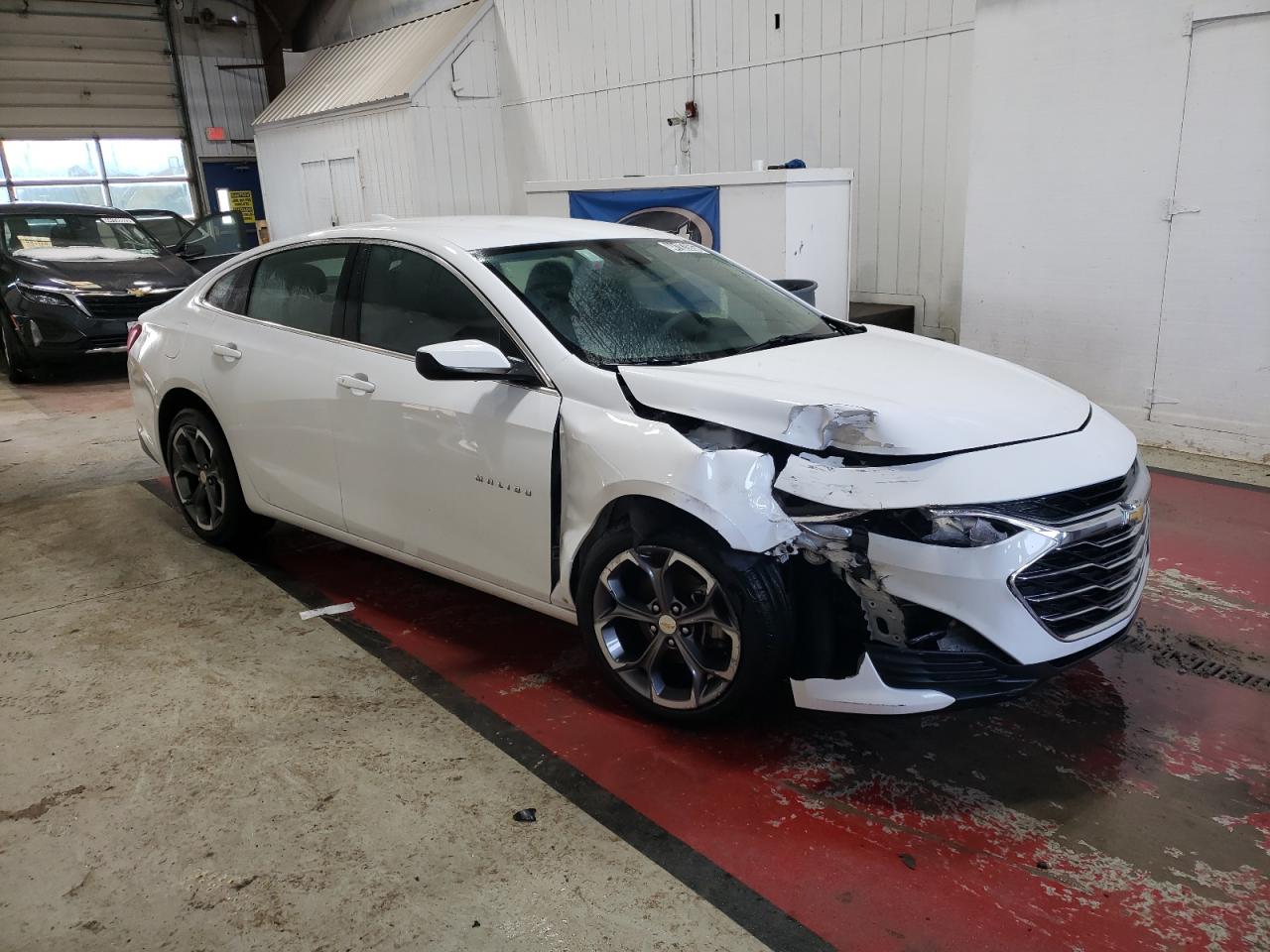 2023 Chevrolet Malibu - Image 4