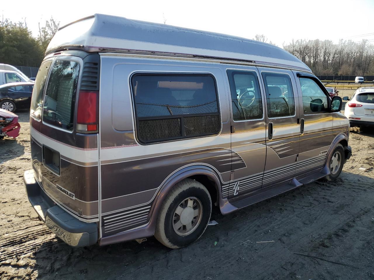1996 Chevrolet Van - Image 3