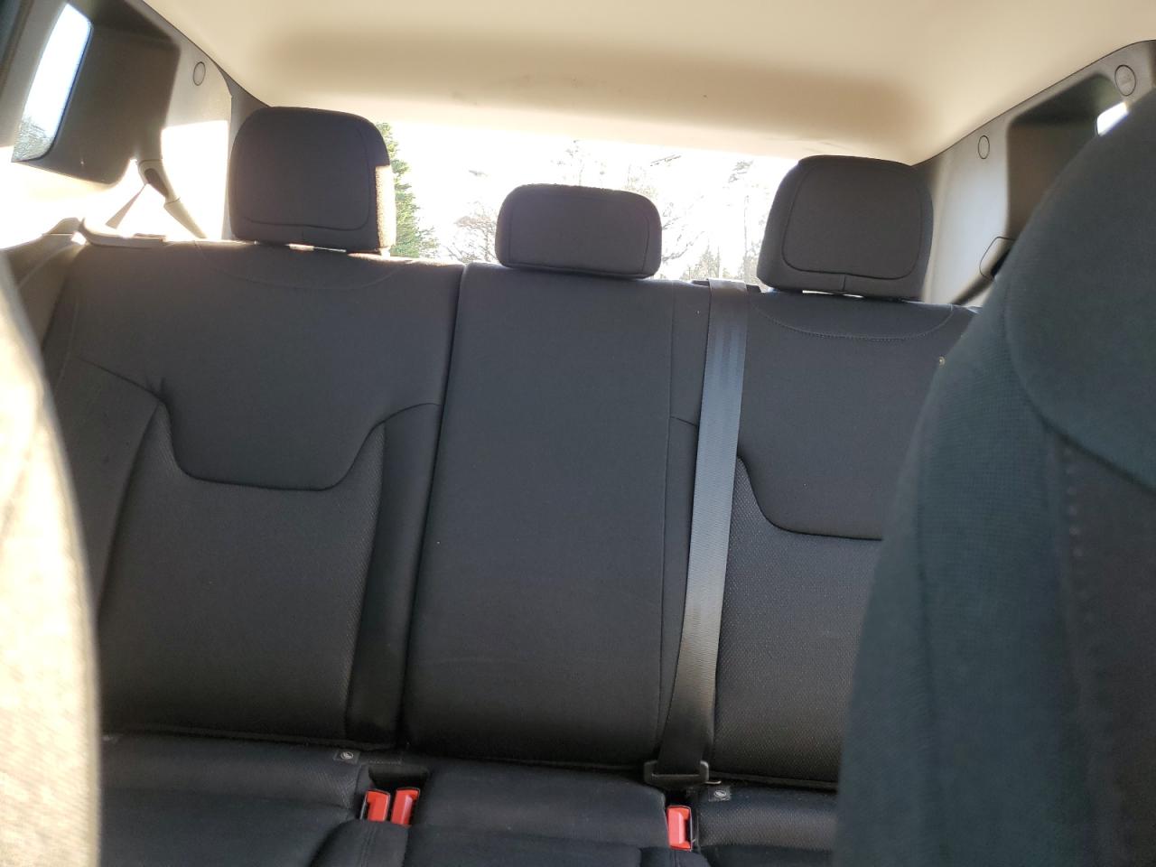 2021 Jeep Renegade - Image 10