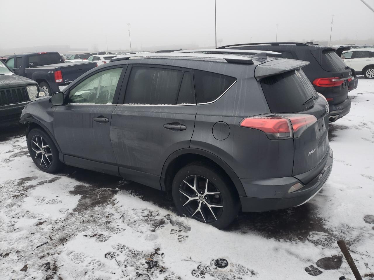 2016 Toyota RAV 4 - Image 2
