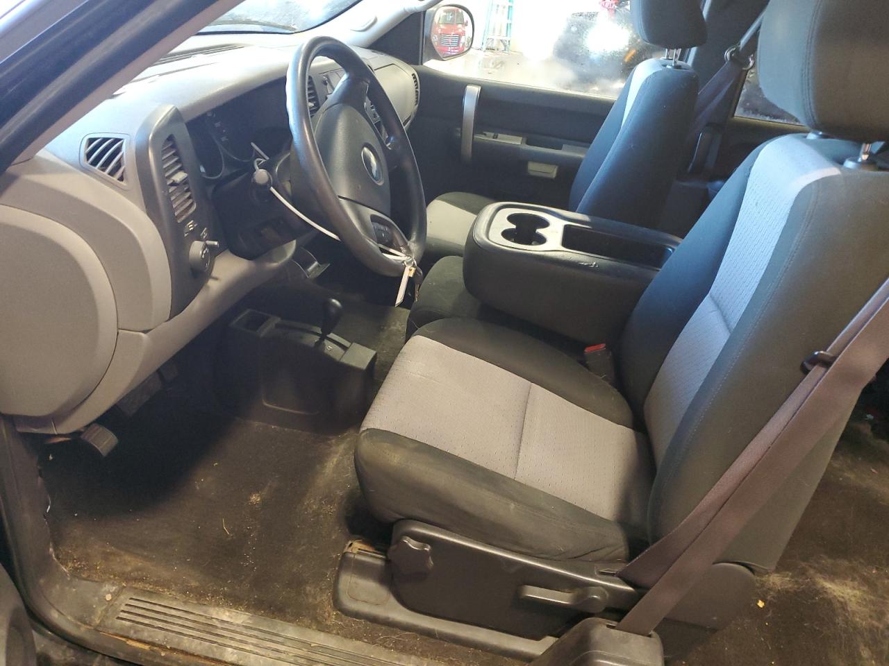 2009 Chevrolet Silverado - Image 7