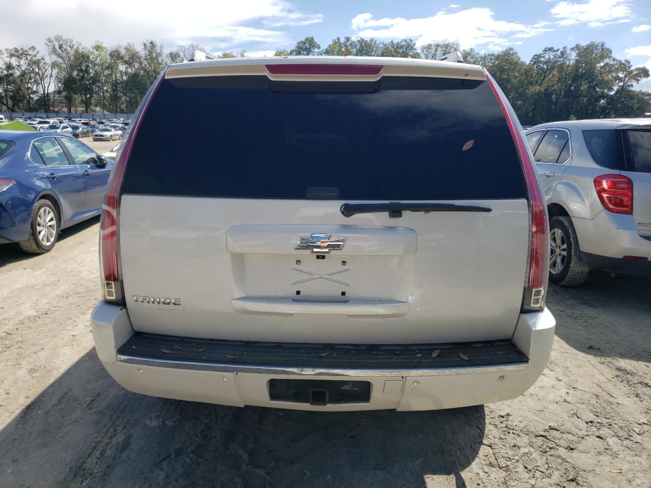 2011 Chevrolet Tahoe - Image 6