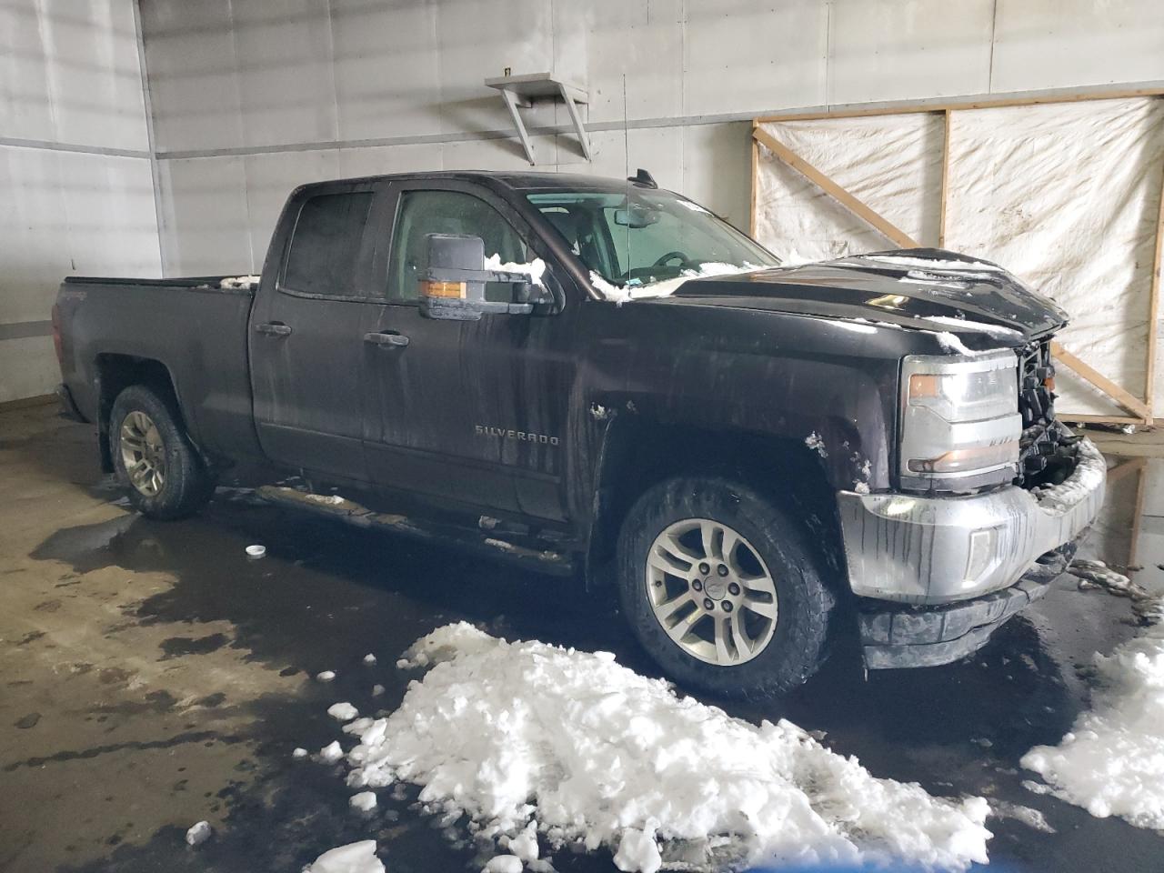 2016 Chevrolet Silverado - Image 4
