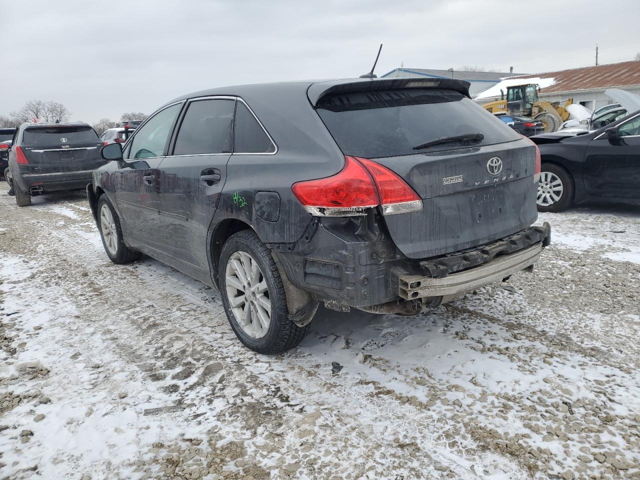 2011 Toyota Venza - Image 2