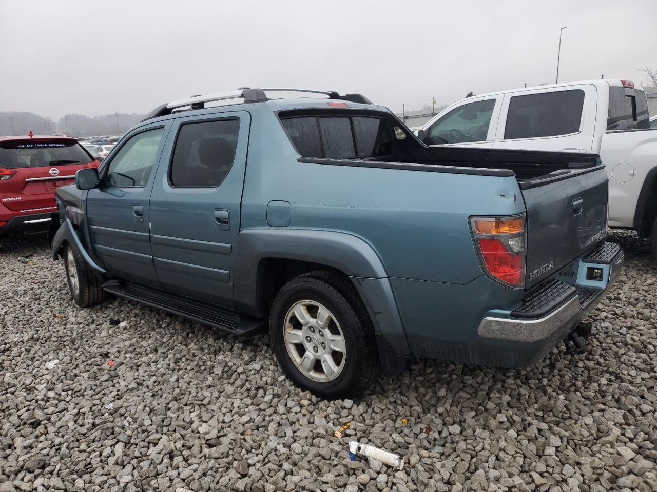 2006 Honda Ridgeline - Image 2