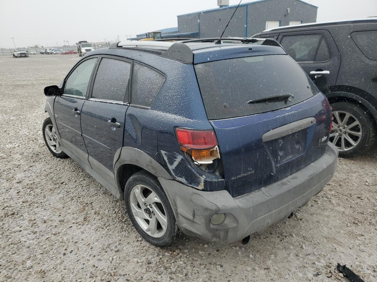 2004 Pontiac Vibe - Image 2