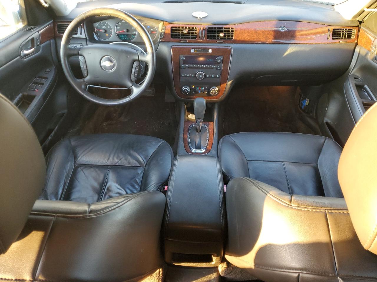 2010 Chevrolet Impala - Image 8