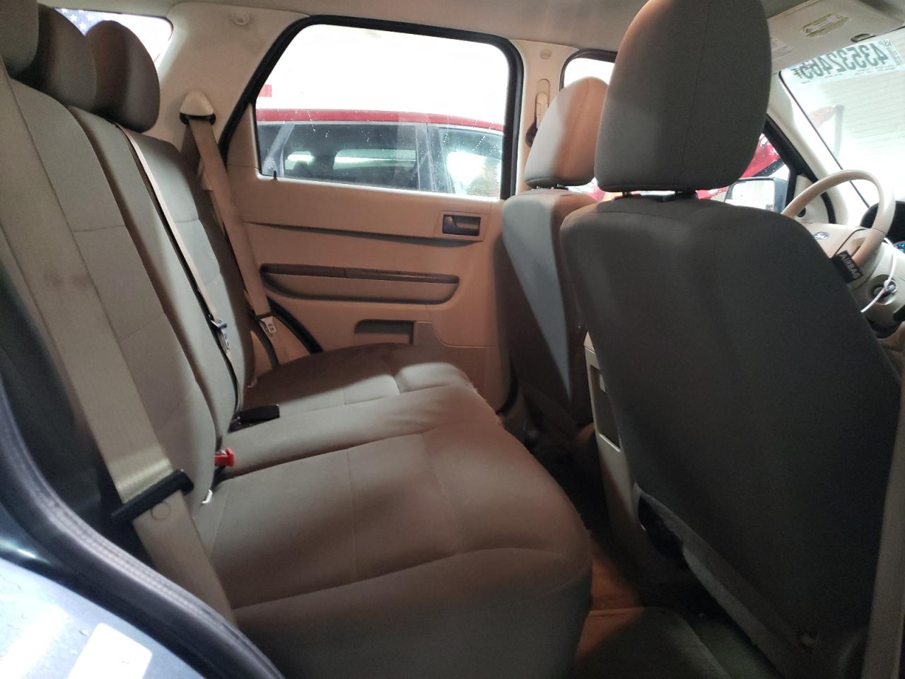 2010 Ford Escape - Image 10