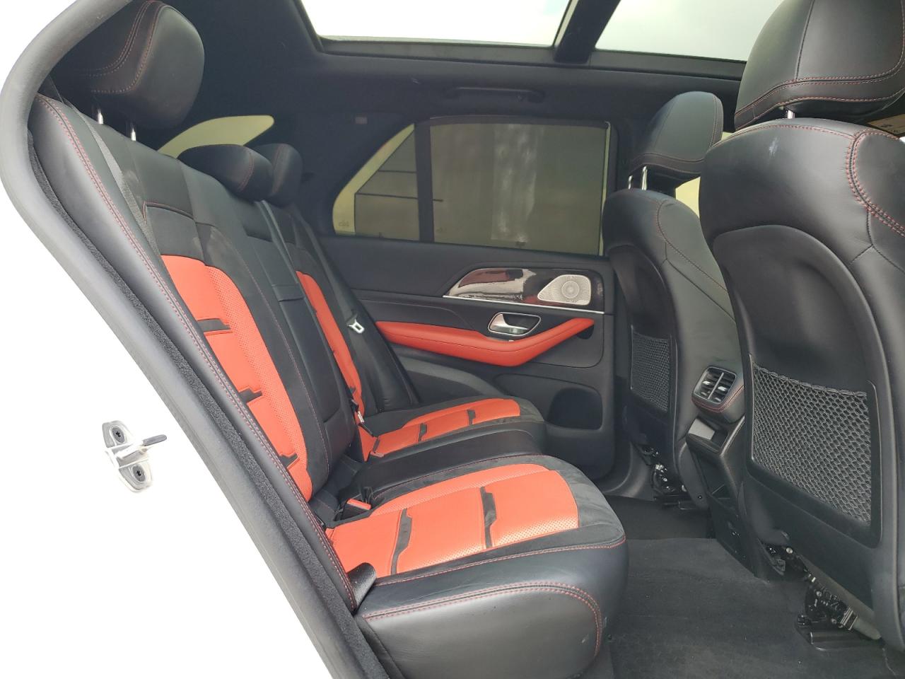 2021 Mercedes-Benz GLE - Image 11