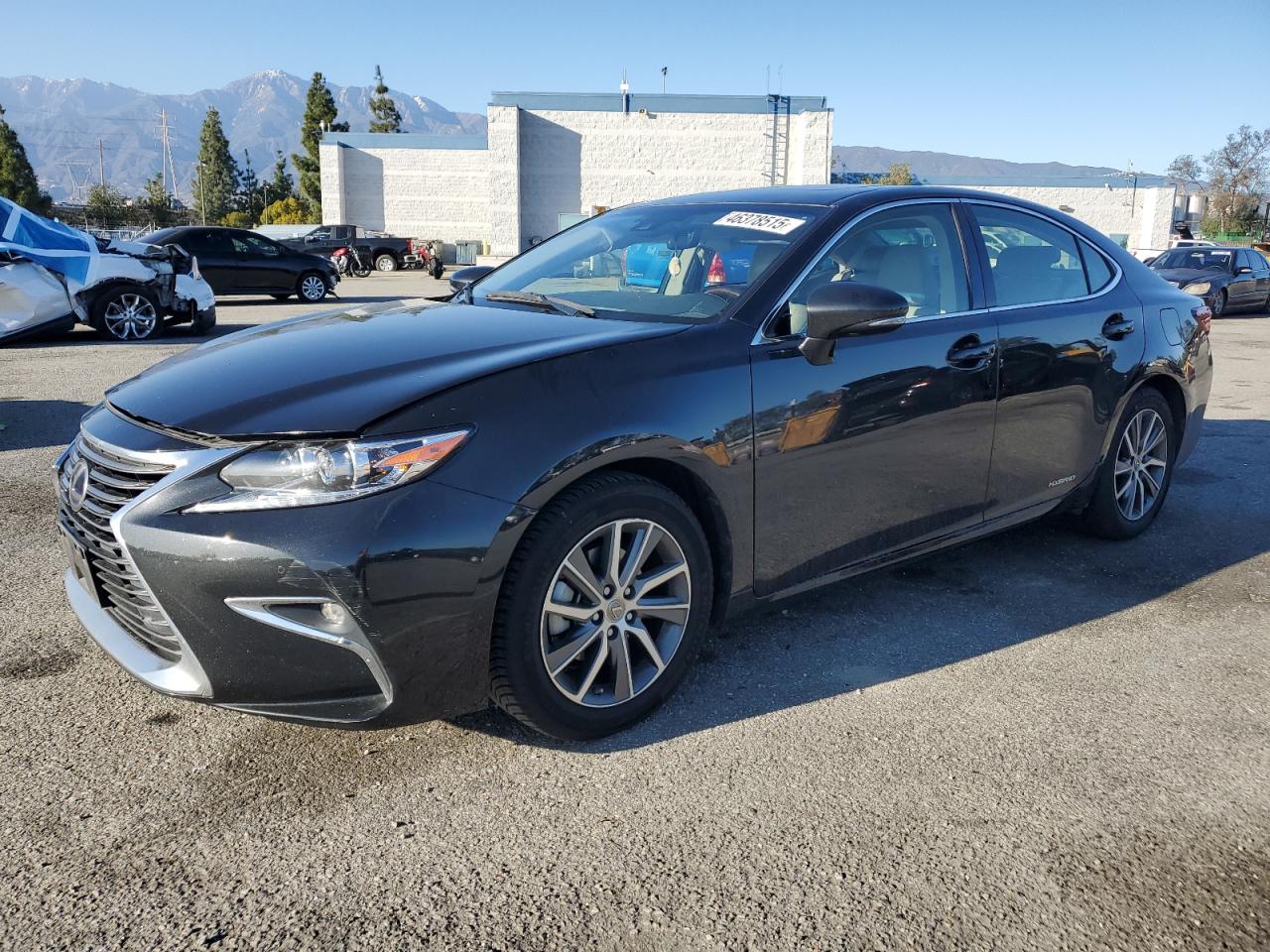2016 Lexus ES - Image 1