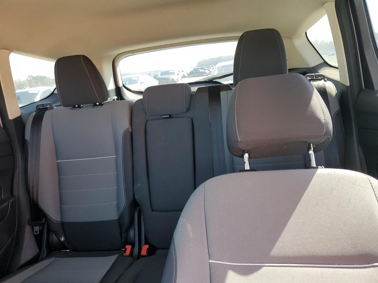 2015 Ford Escape - Image 10