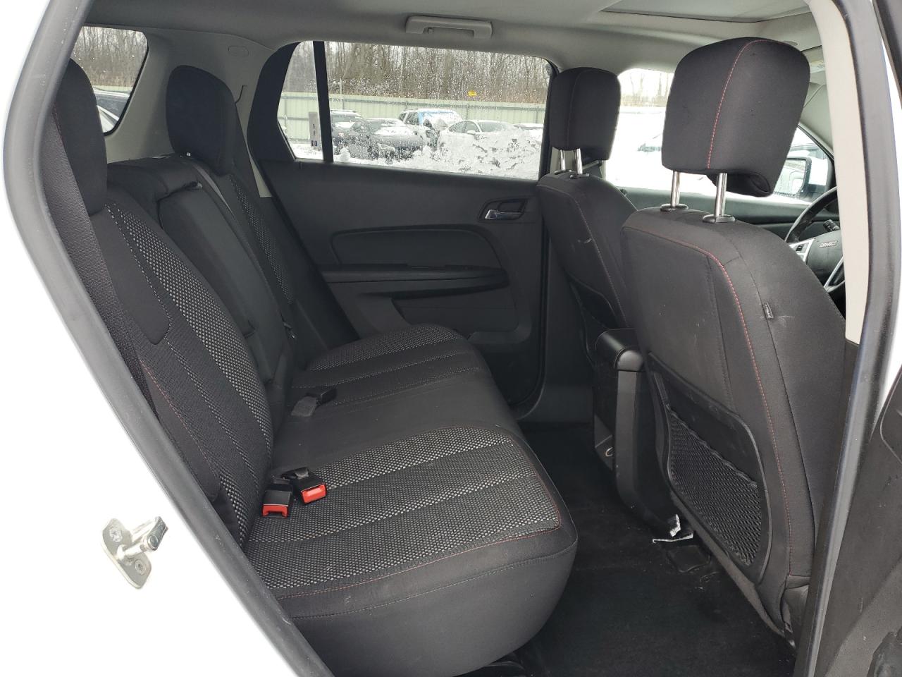 2015 GMC Terrain - Image 11