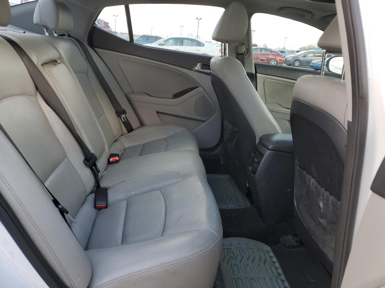2015 Kia Optima - Image 10