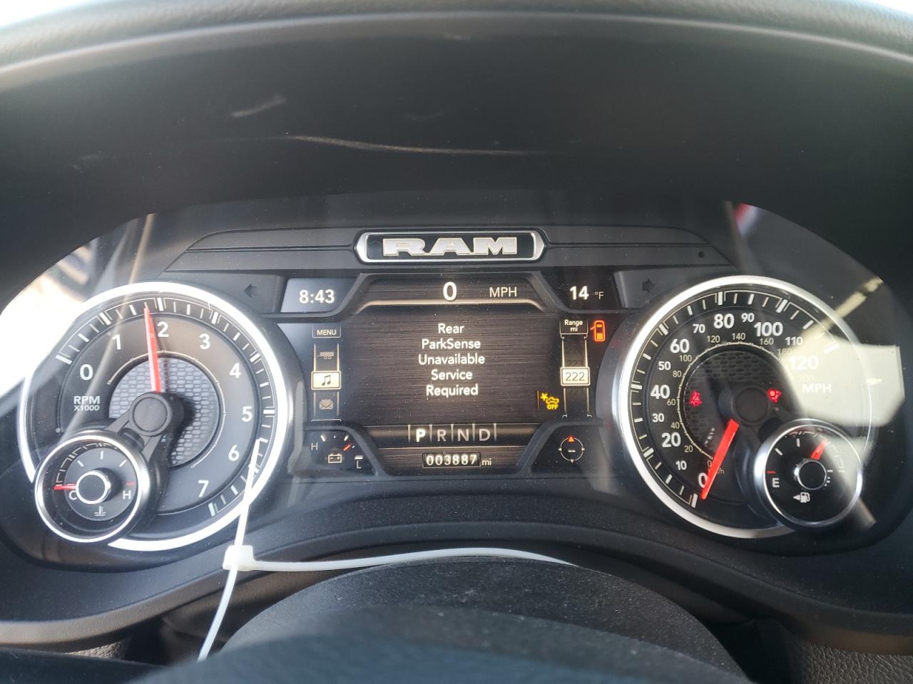 2022 RAM 1500 - Image 9