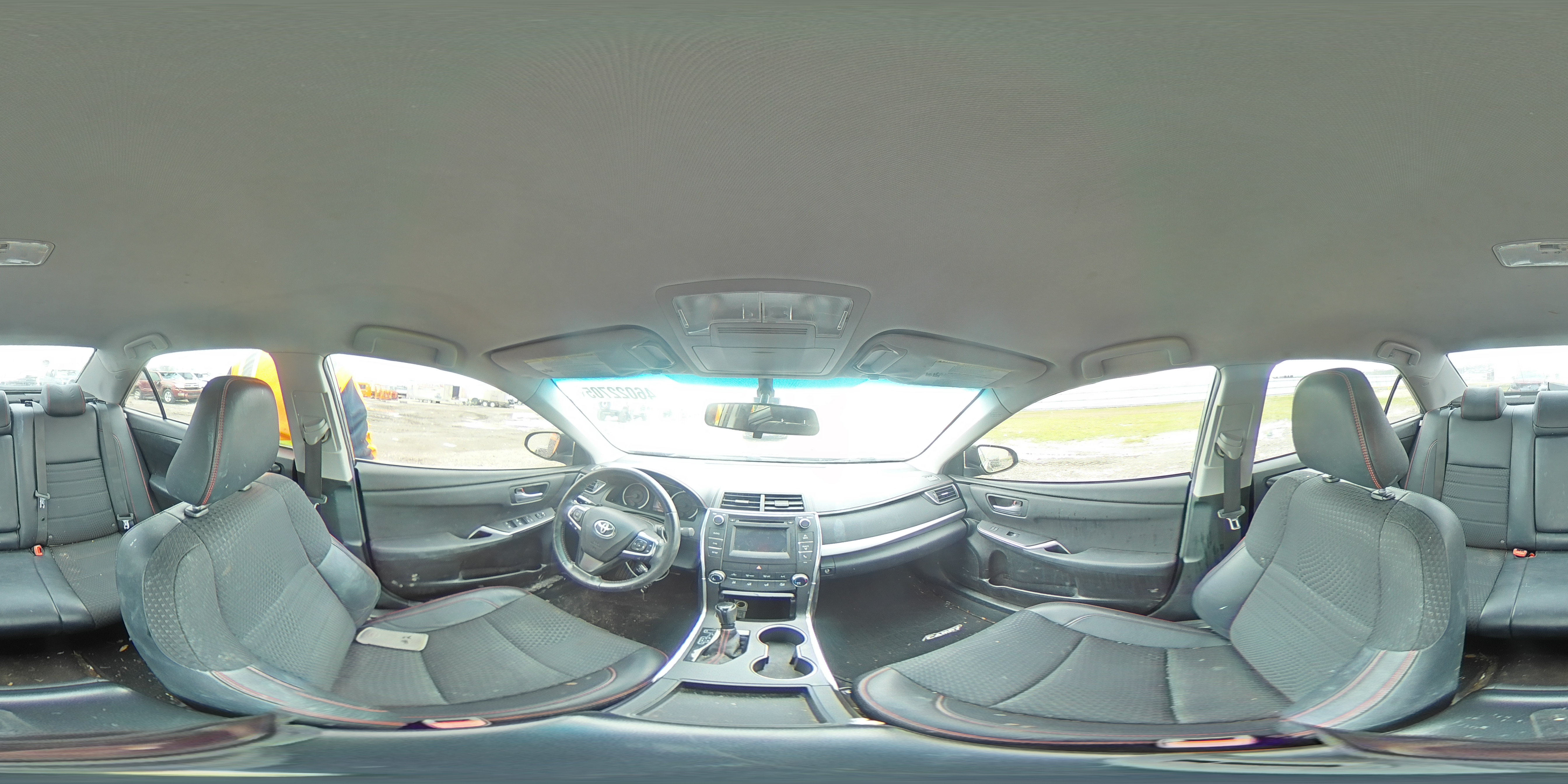 2015 Toyota Camry - Image 12