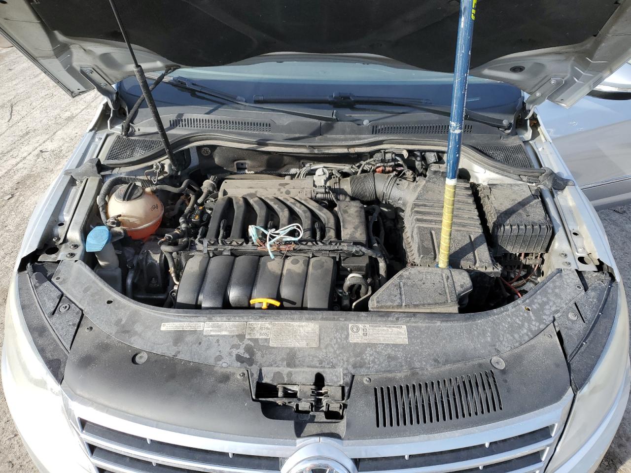 2013 Volkswagen Passat CC - Image 11