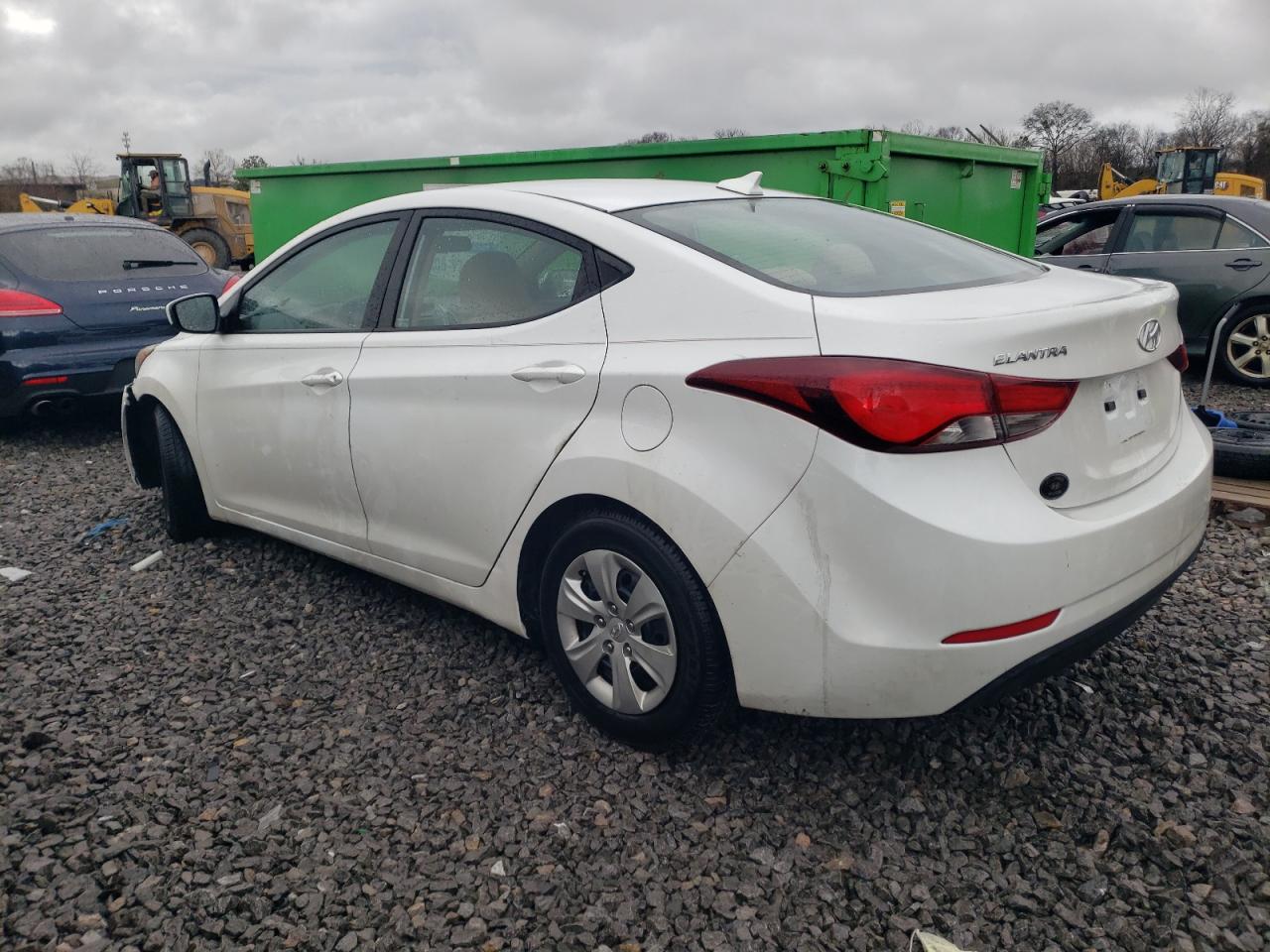 2016 Hyundai Elantra - Image 2