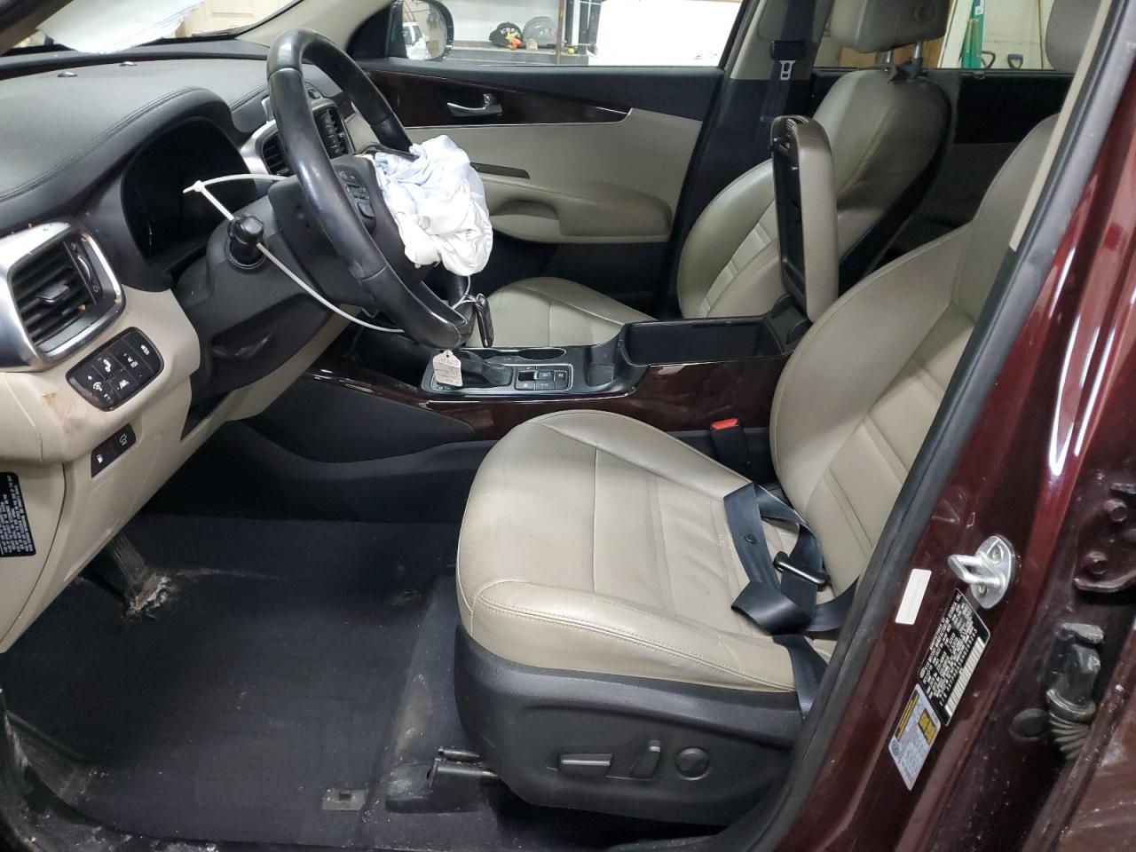 2017 Kia Sorento - Image 7