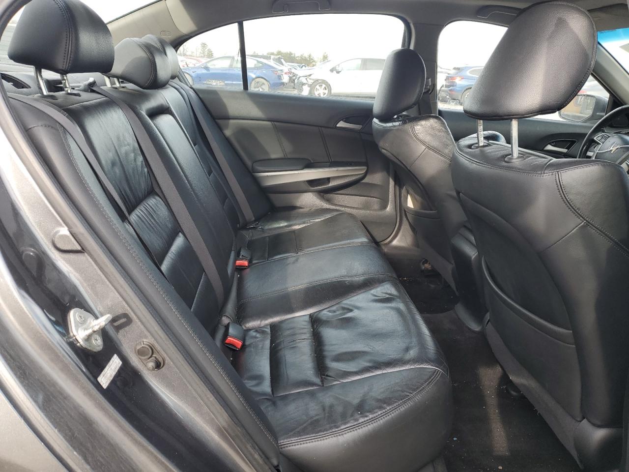 2009 Honda Accord - Image 11