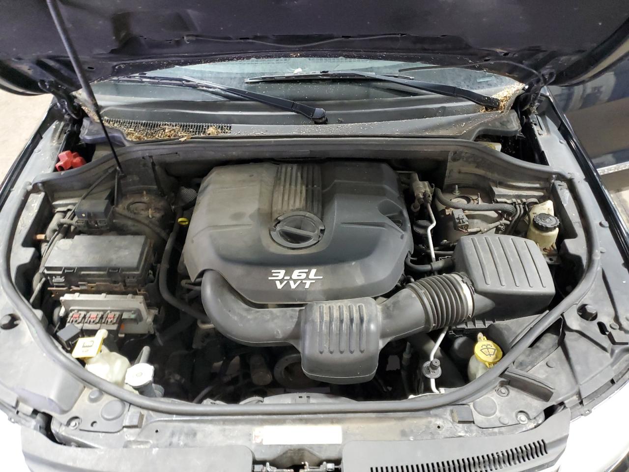2012 Jeep Grand Cherokee - Image 12