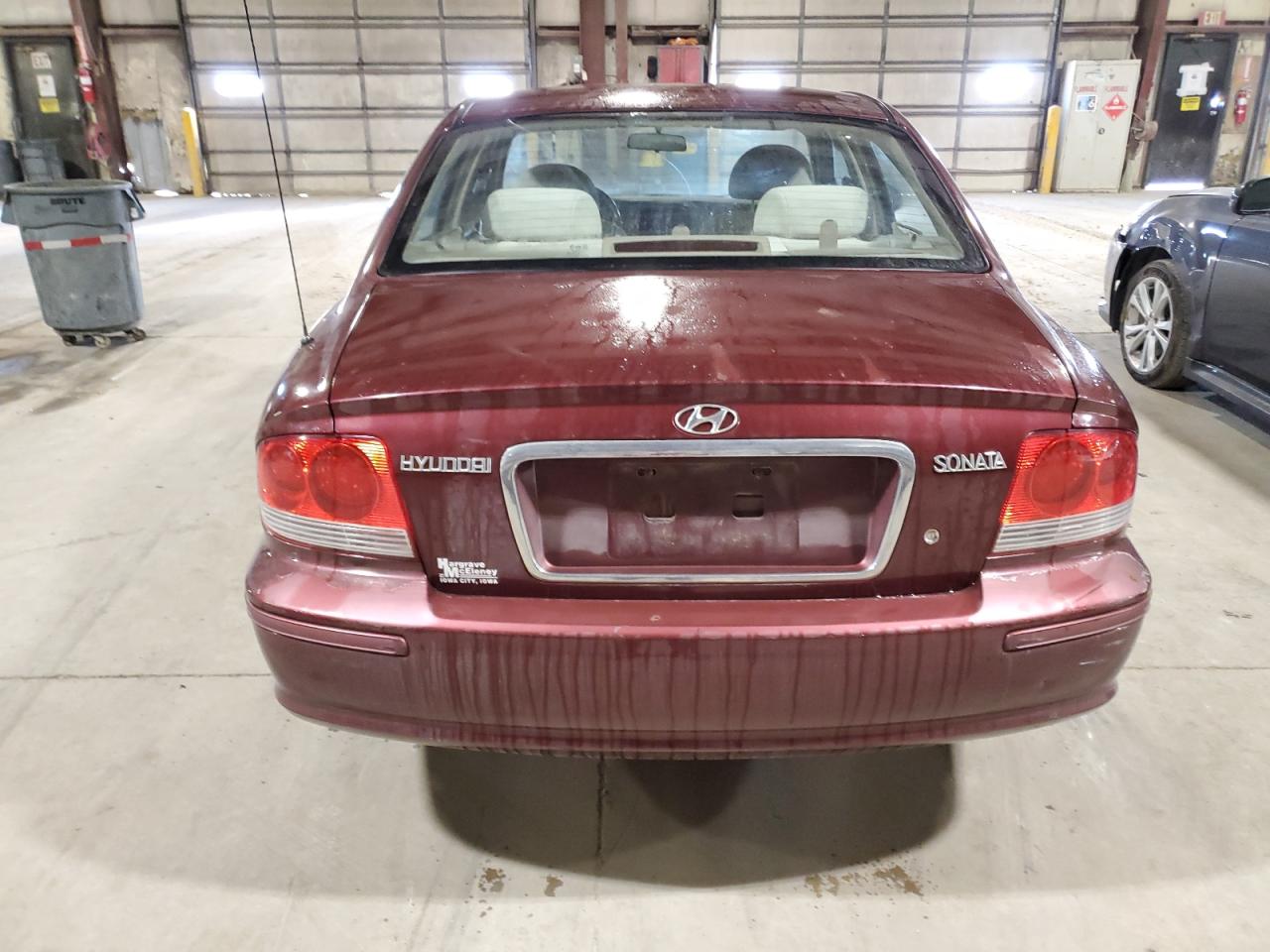 2004 Hyundai Sonata - Image 6