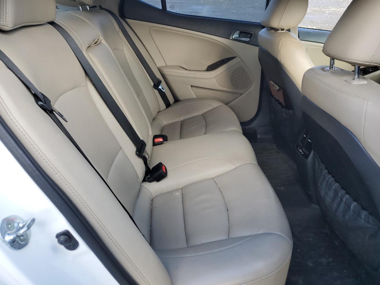 2014 Kia Optima - Image 10
