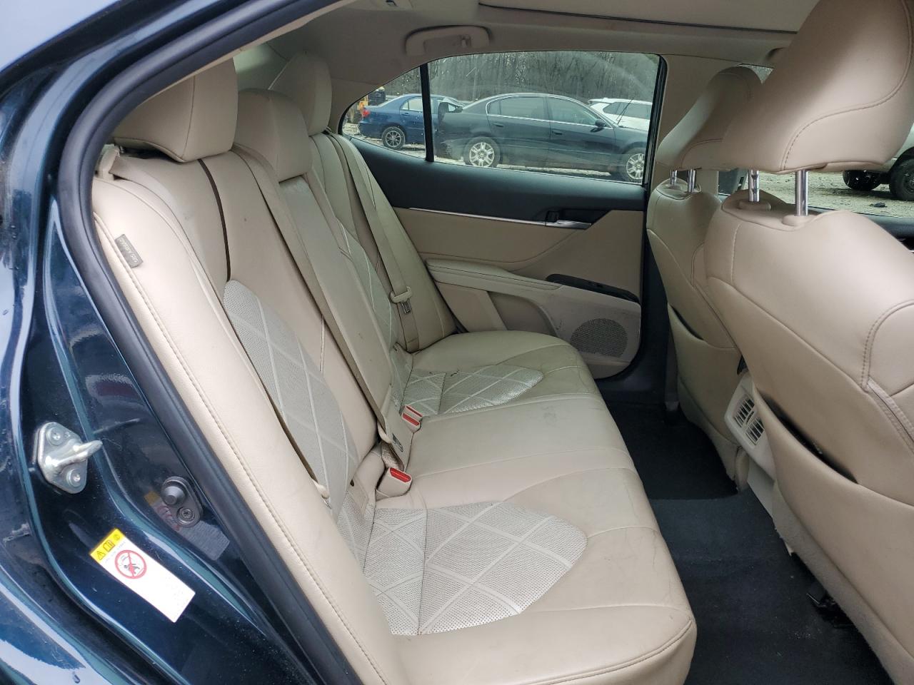 2018 Toyota Camry - Image 10