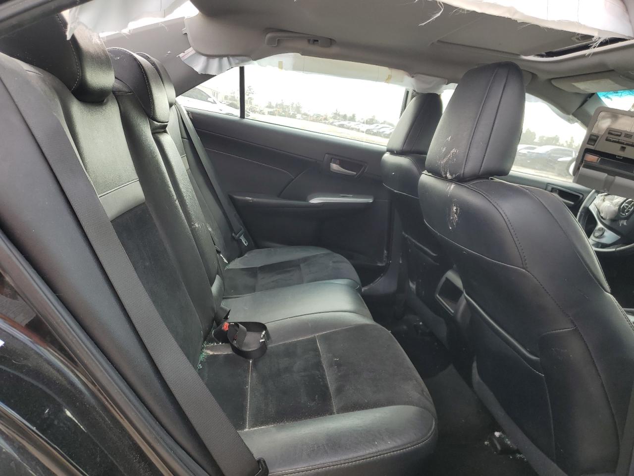 2014 Toyota Camry - Image 10
