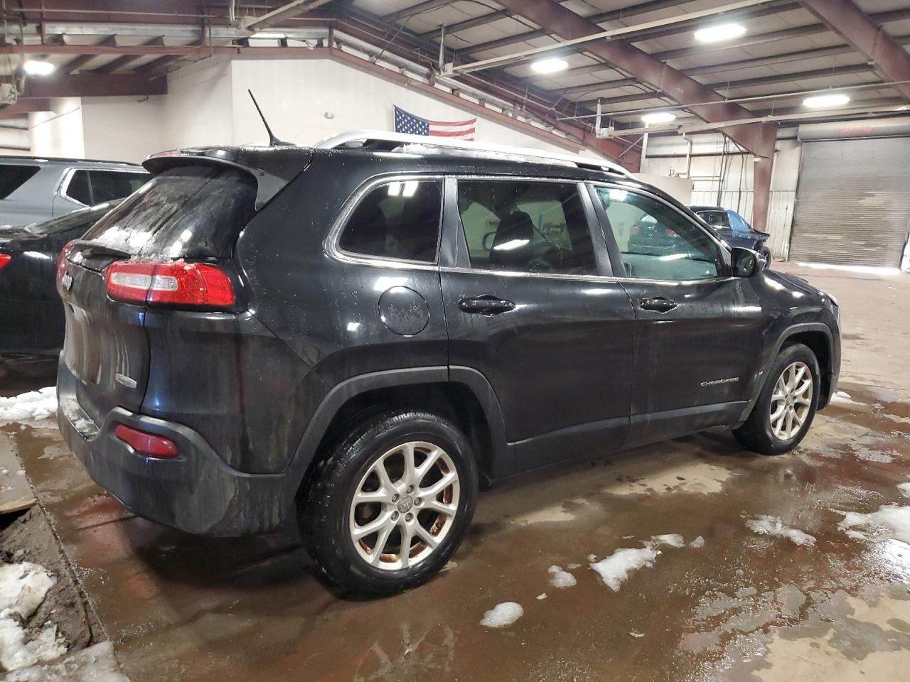 2014 Jeep Grand Cherokee - Image 3