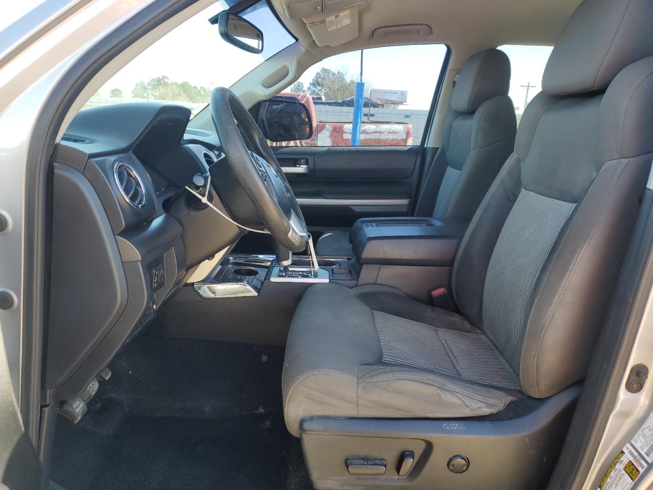 2017 Toyota Tundra - Image 7