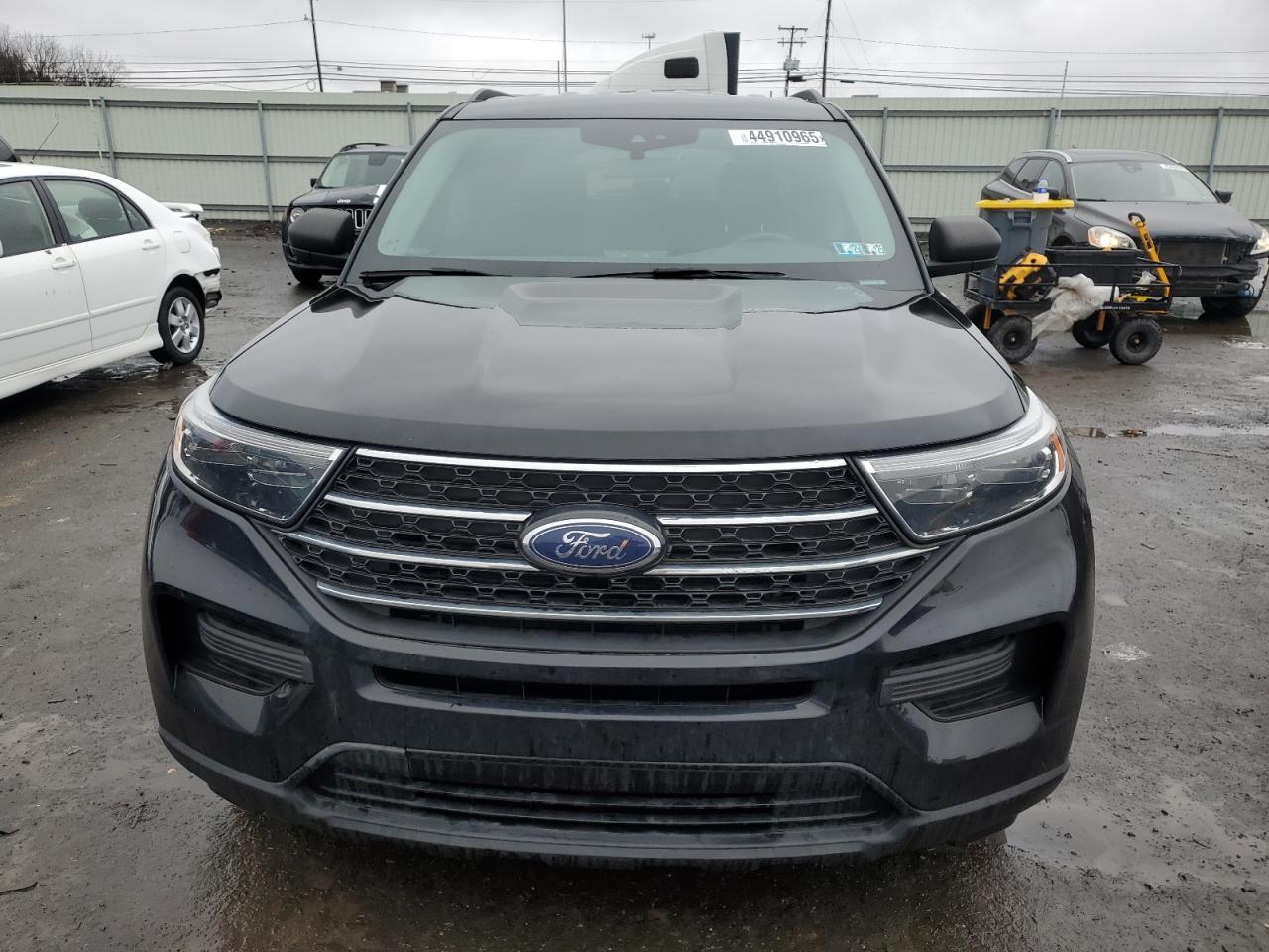 2020 Ford Explorer - Image 5