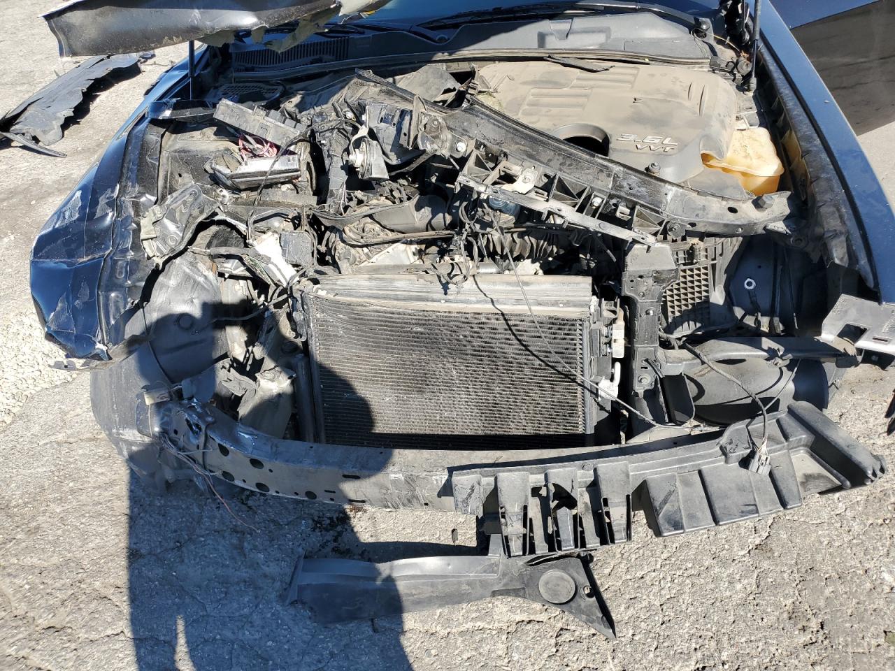 2016 Dodge Challenger - Image 13