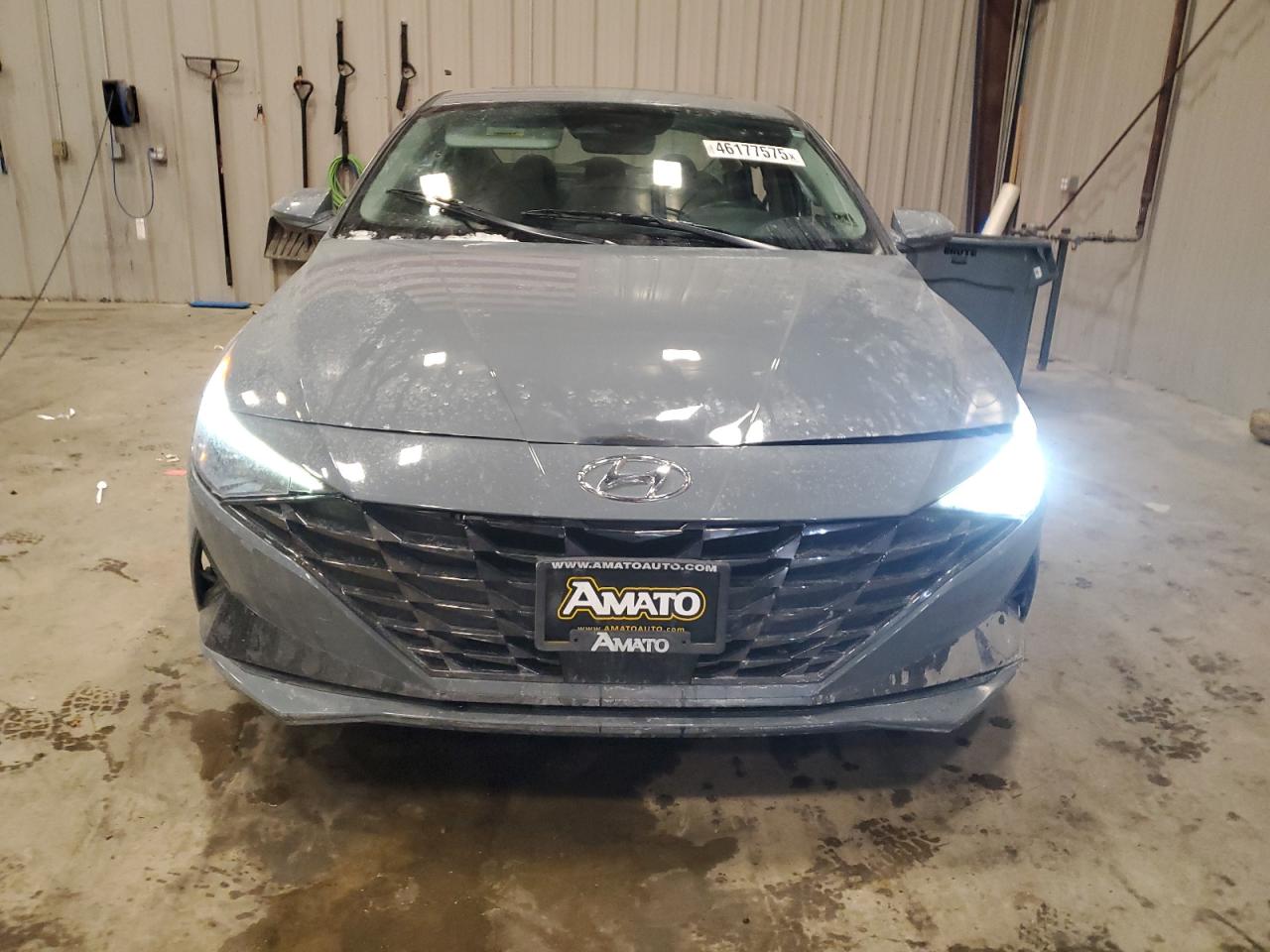 2022 Hyundai Elantra - Image 5